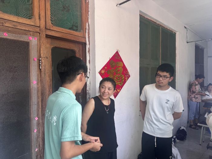 青農學子三下鄉：“硅”心同行赴濟寧實踐團“鋅”火助力實踐活動