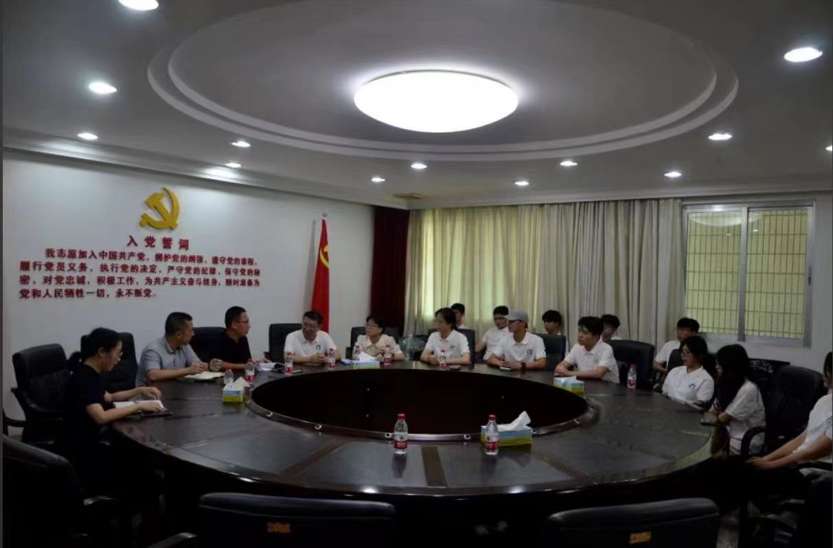 刁坊鎮(zhèn)與番職院師生團(tuán)隊(duì)開展座談交流