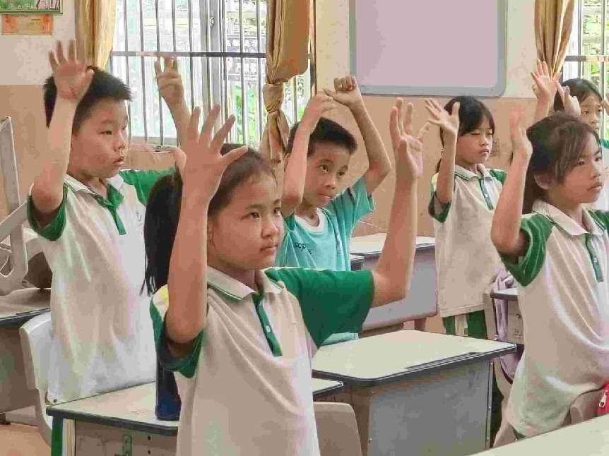 歌聲點亮課堂：海南師范大學暑期支教音樂課賦能南海學校鄉村教育