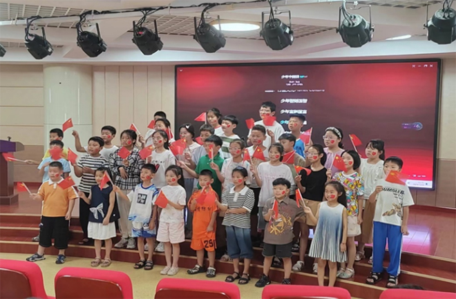 蘇師青年攜手“童”行，凝心聚力筑夢七彩未來