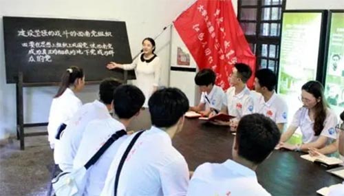 如何利用大學資源，積極參加社會實踐和志愿服務？