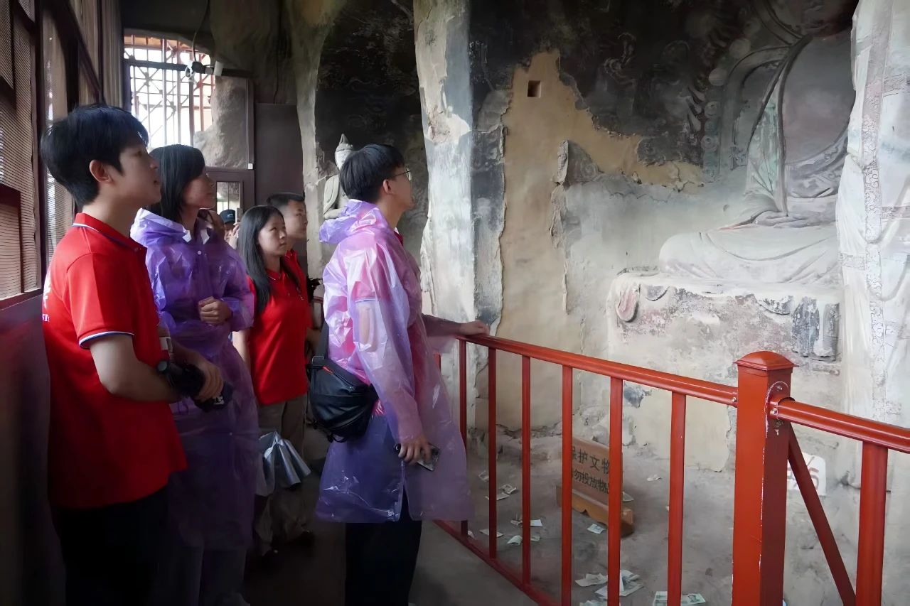 長大學子“三下鄉”——探秘麥積奇觀，問道仙人絕崖