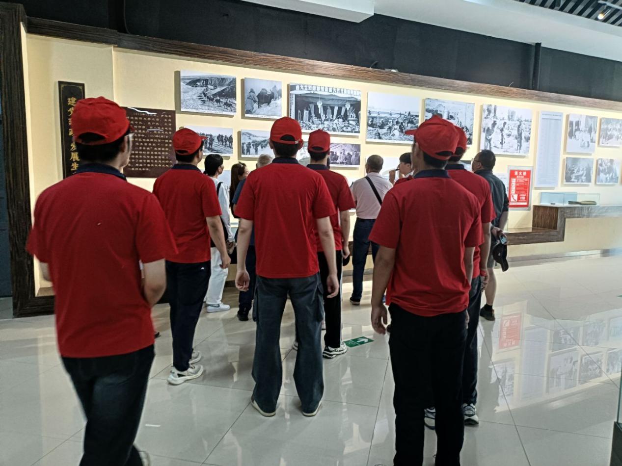 塔里木大學：采訪銀齡工作者，凝聚奮進力量