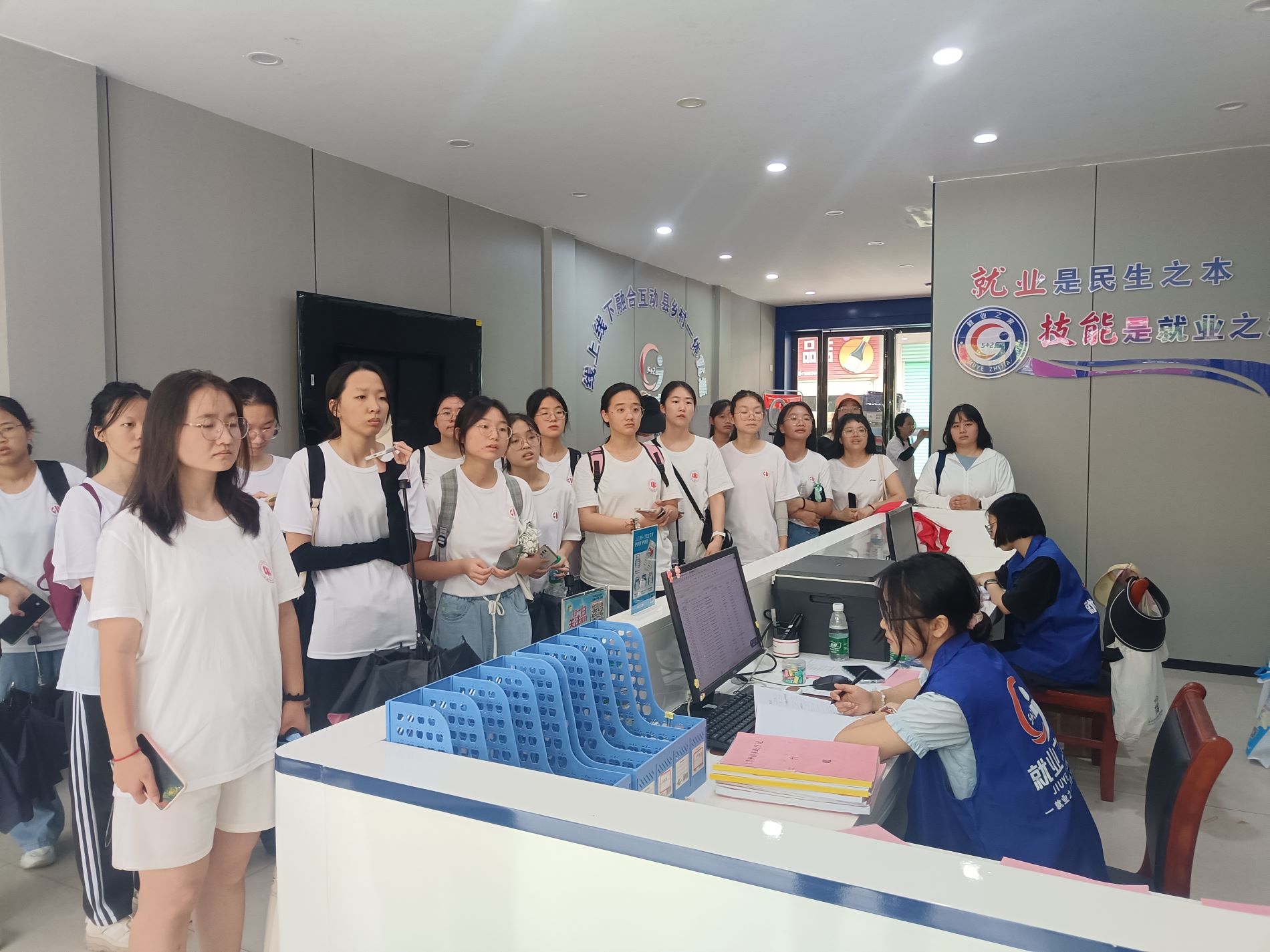 探索就業新徑，直播續寫民生篇章
