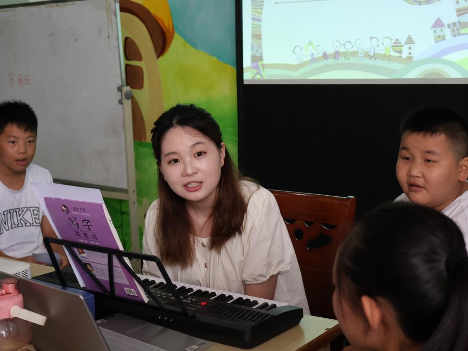 悅動夏日·寓教于行：暑托班“柚”在進行中！