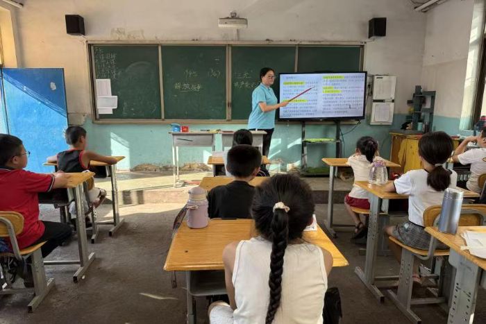 山西師范大學三下鄉|播種紅色希望 童心啟航未來