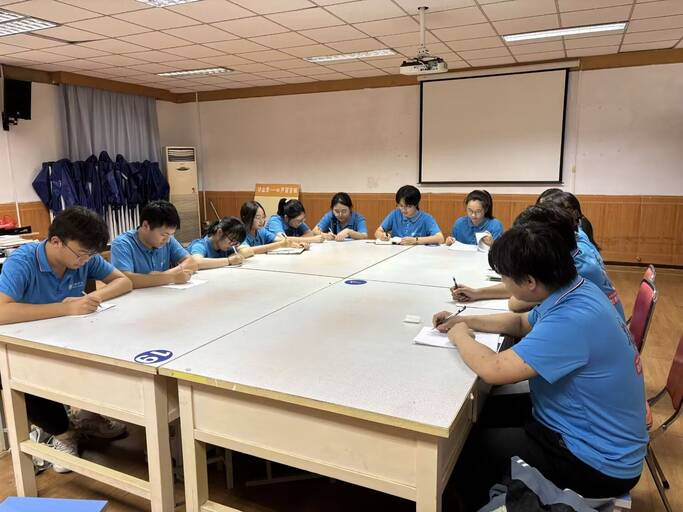 【童心相伴 夕陽同輝—巢湖學院數學與大數據學院赴同大鎮“一老一小“關愛服務團——活動前期部署、計劃分工】