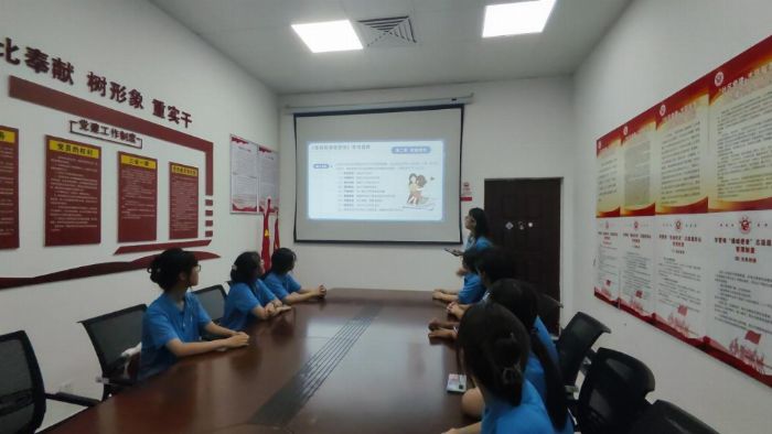 青春力量賦能家庭，親子教育攜手并行