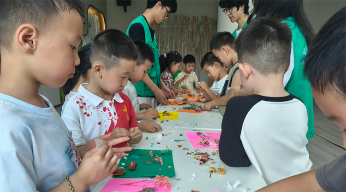 干花寄情 相框傳暖