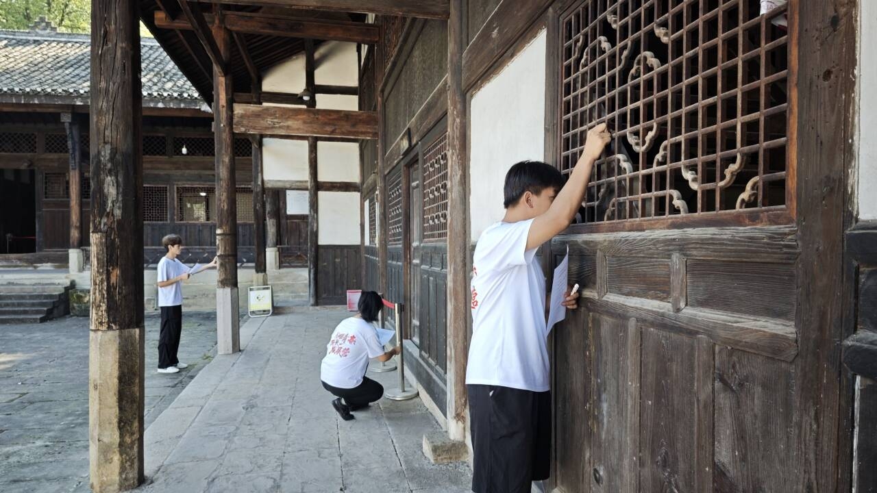 謁故居感悟忠魂，訪老兵銘記赤誠 ——重師黨委保衛部戎耀國安先鋒隊社會實踐活動紀