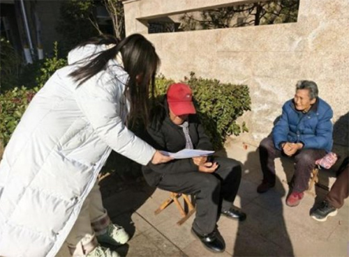 冬日普法行,溫暖進社區