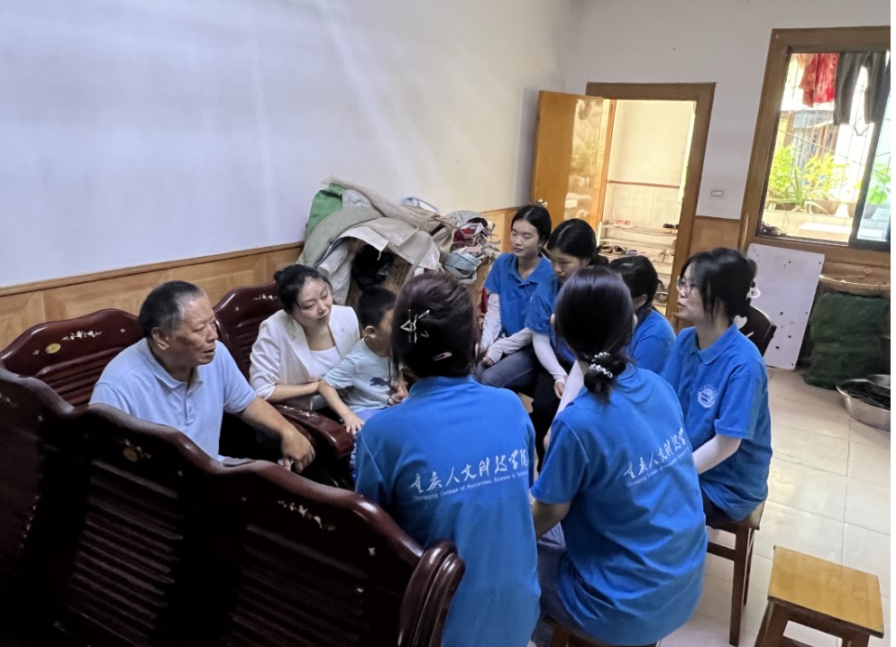重慶人文科技學(xué)院 | 聆聽老兵參戰(zhàn)故事，共筑愛國(guó)主義精神