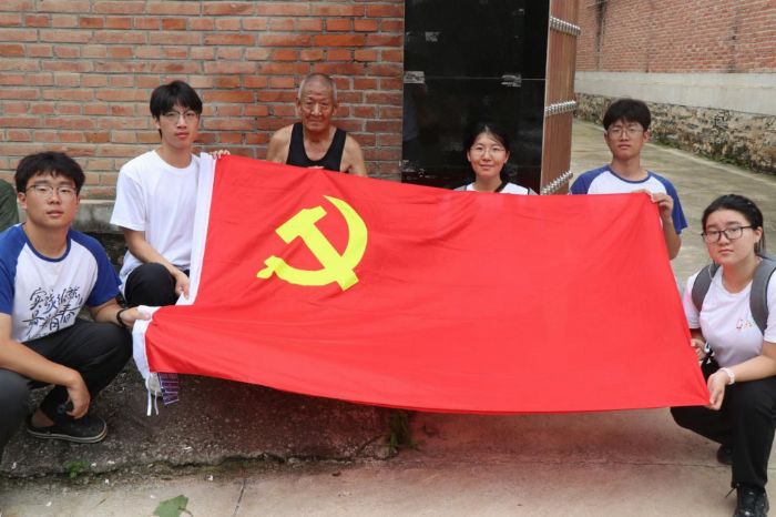 北科大“長青易燭”走進東邵新村：反詐宣傳進鄉村，青春力量護平安