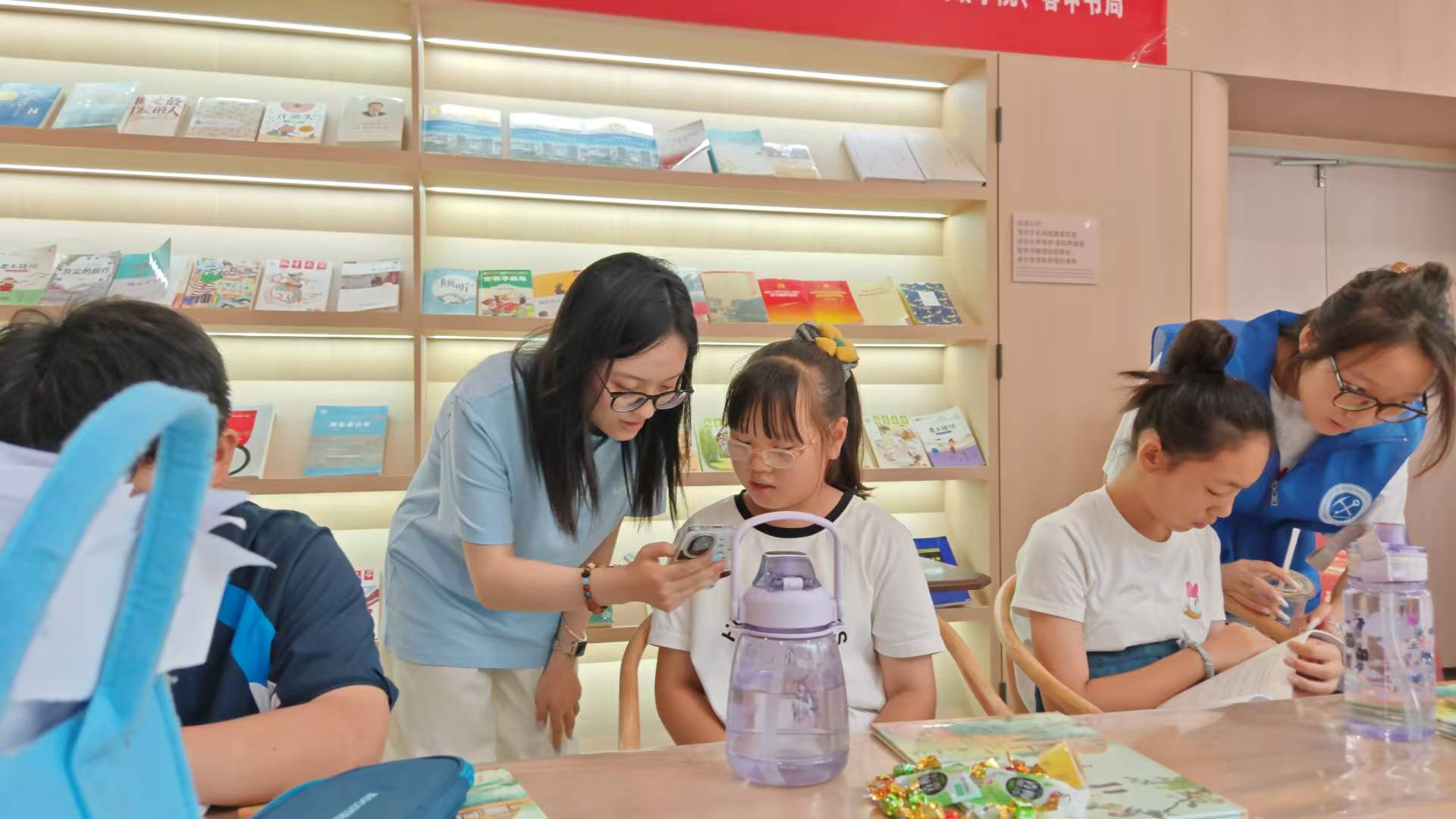 語潤(rùn)新華傳鄉(xiāng)音，推普賦能助振興