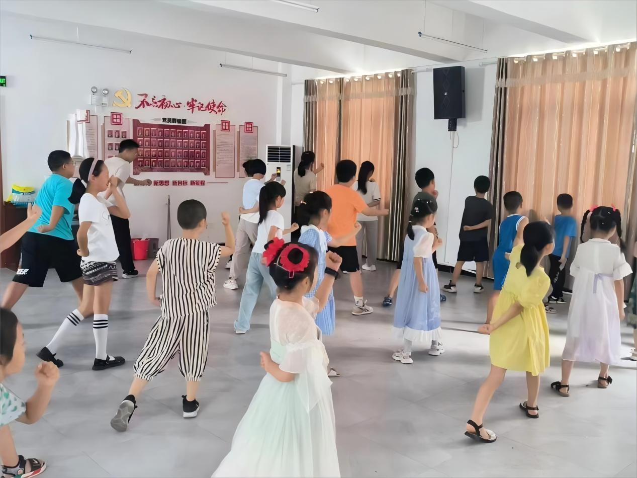 青春筑夢，你我同行