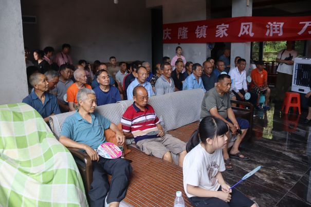 “干驚天動(dòng)地事，做隱姓埋名人”——弘揚(yáng)“兩彈一星”精神