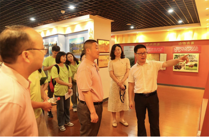安徽農(nóng)業(yè)大學研工部（研究生院）碩博研究生：開展暑期“三下