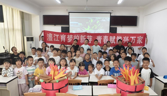 三下鄉進行時：四耳小課堂“一研二習”促成長