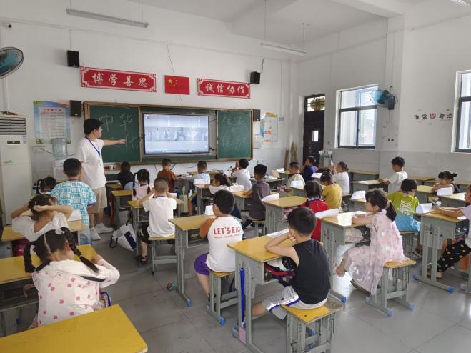 守護中華文脈，傳承歷史智慧：武昌理工學院云夢書韻志愿服務隊開展主題為“中華文物的保護與傳承”的特色課程