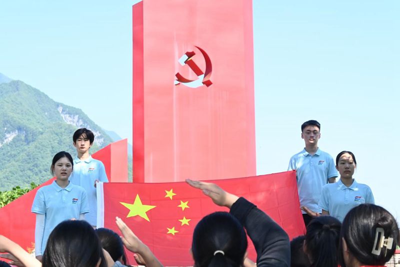三下鄉(xiāng)紅色筑夢之旅｜重外院學(xué)子追尋紅色足跡，重溫紅軍歷史