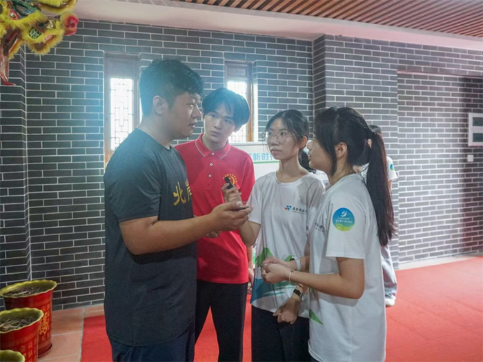 麒麟騰躍展風(fēng)華，非遺傳承起新篇