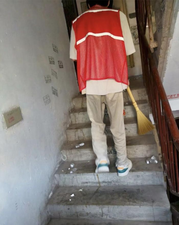 江蘇科技大學蘇州理工學院開展“消防安全進社區”暑期社會實踐活動