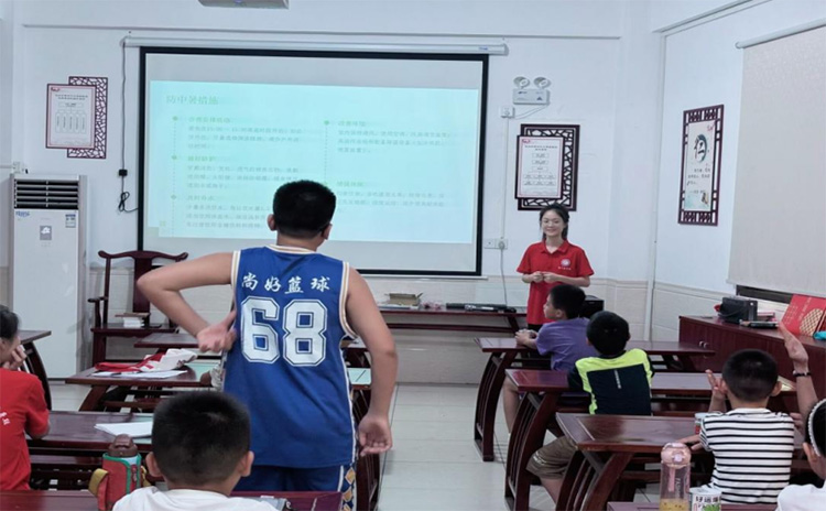 下鄉步履不停，防暑知識“聲”入民心