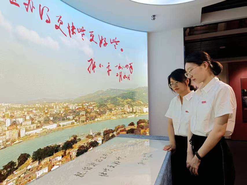 福醫(yī)學子三下鄉(xiāng)：見證改革歷程，傳承嘉庚精神