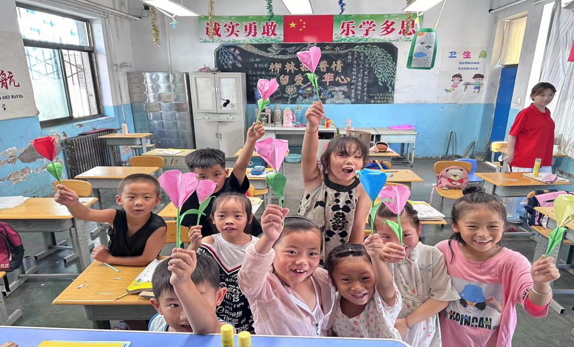 山西師范大學三下鄉(xiāng)|童心折紙，共繪未來
