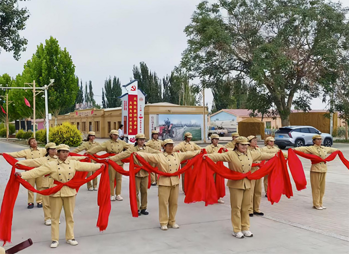 體驗紅色非遺，共繪青春底色｜藕然遇堿林實踐團參與紅色演出