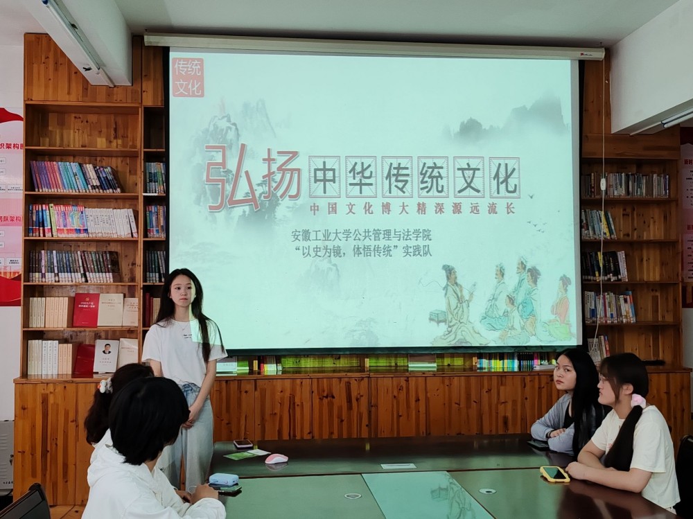 公法學(xué)子進(jìn)社區(qū)，傳播文化揚新風(fēng)