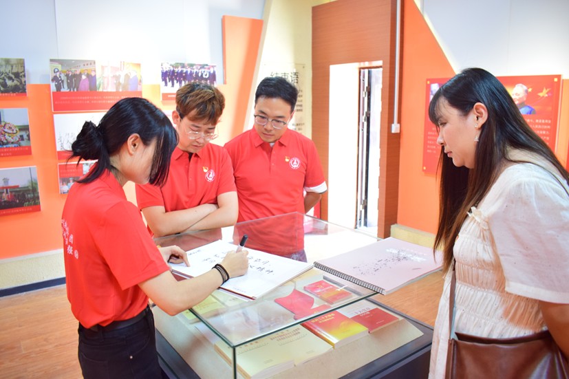 長安大學“紅芯先鋒·材啟新智”博士團走進權中紀念館開展實踐活動