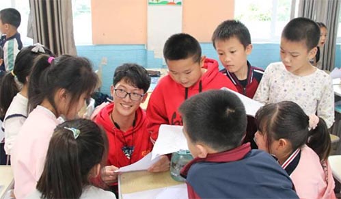 心相隨，愛永伴——商學院青年志愿團五月支教活動順利舉行
