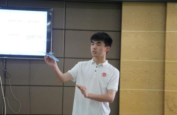 西華師大學(xué)子三下鄉(xiāng)：風俗文化進課堂，春風化雨潤童心