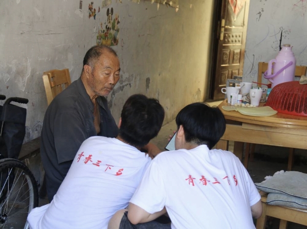 “繪就鄉韻·調研振興” ——合肥大學“墨染橋隧?繪筑鄉韻”實踐團繼續深耕韓莊村