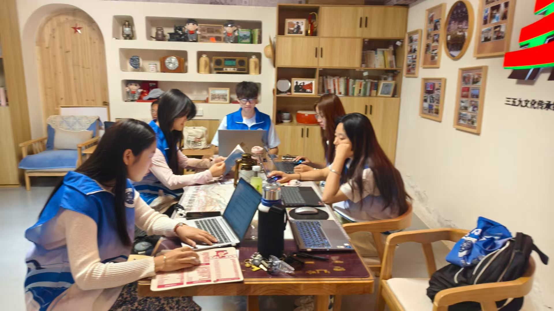 塔里木大學化學化工學院“凝心聚力奮進新征程，攜手同心共圓中國夢 ”胡楊學子社會