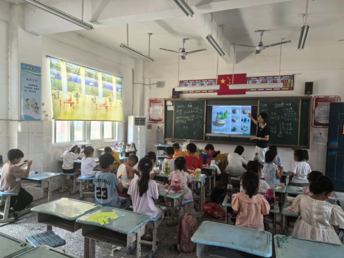 仁心無悔暖鄉關，童聲有夢伴晨昏——華中科技大學“星星鳥”支教團二隊支教日志