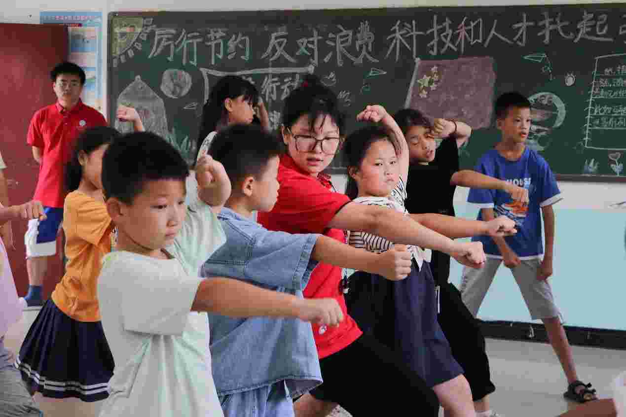 強(qiáng)身健體，寓教于樂(lè) ——木腳完全小學(xué)“強(qiáng)身健體”系列課程開課