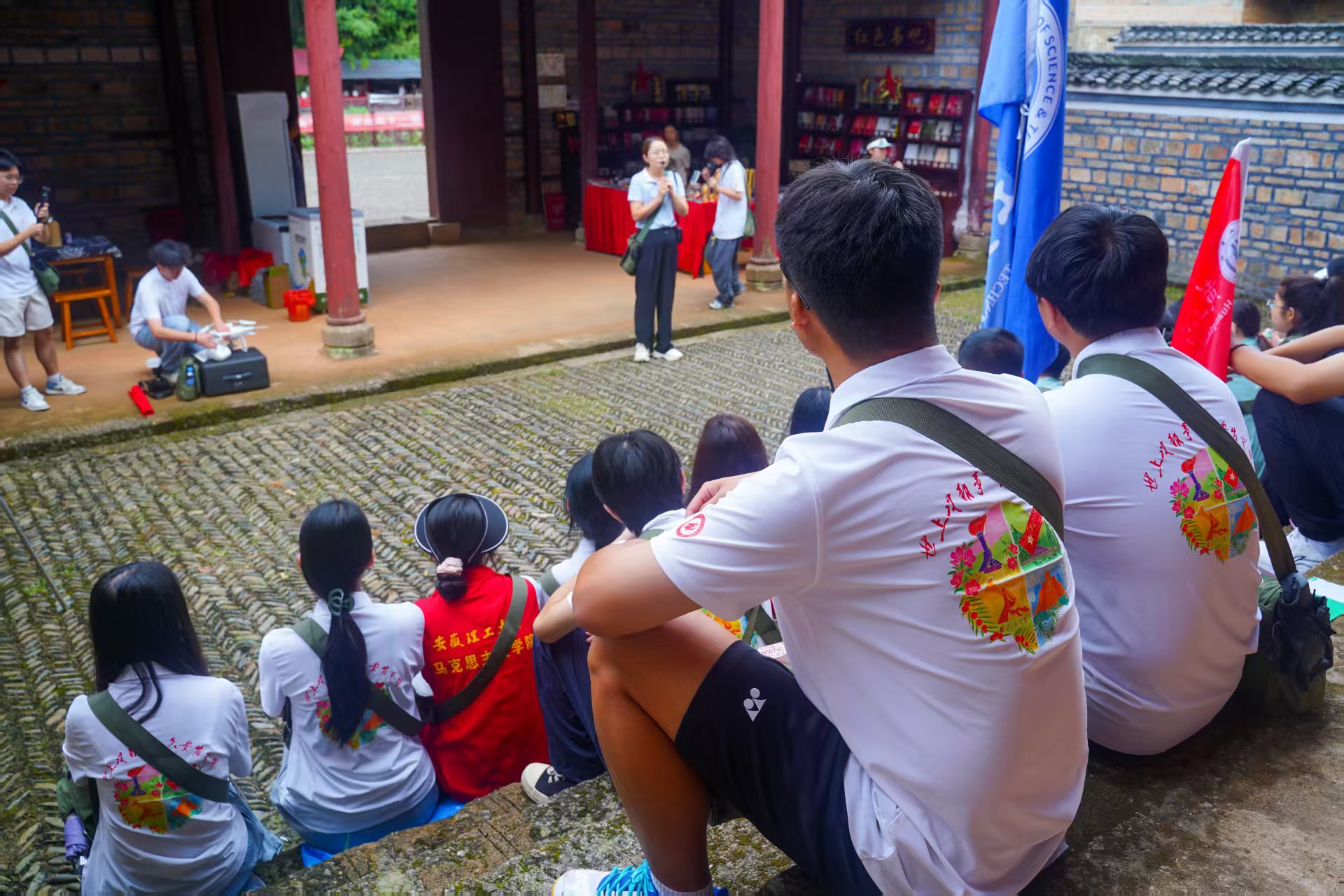 行走的思政課：循紅色足跡，擔(dān)青春使命 ?安徽理工大學(xué)“星火云圖筑夢(mèng)”實(shí)踐團(tuán)井岡行