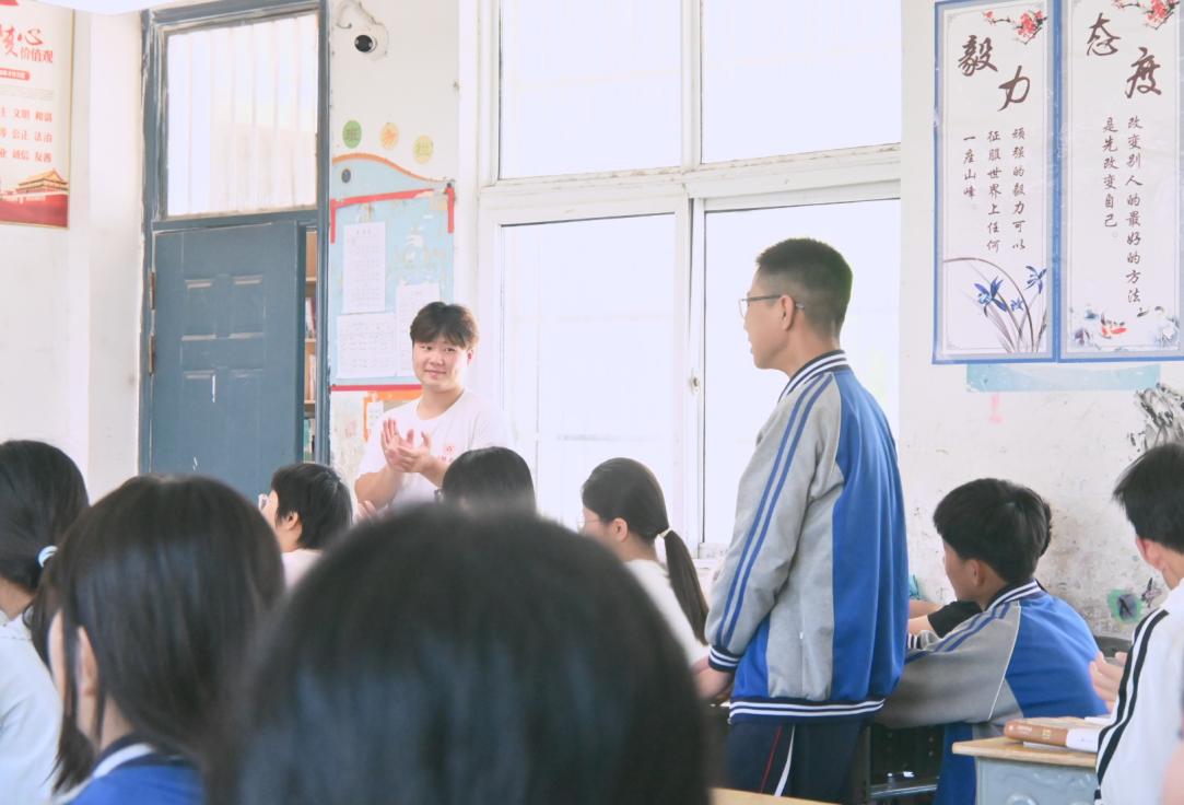 美育下鄉：激活鄉村新活力——經管學院“潁領風番”團隊 2025年暑期“三下鄉”社會