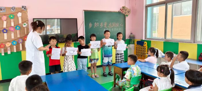 錦州醫科大學三下鄉——醫心相伴護成長，鄉情共筑健康夢