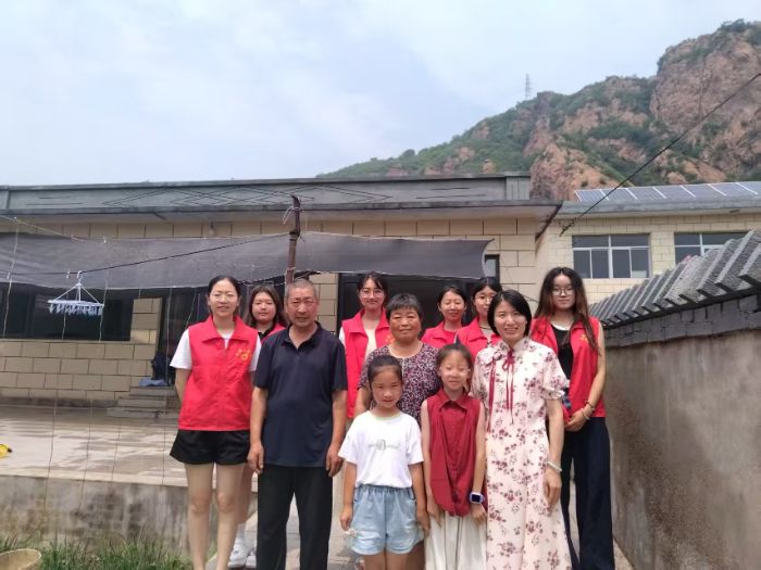 踏尋冀憶足跡，奏響青春華章 ——承德醫學院“習語潤燕趙，新光照冀鄉”暑期社會實踐服務隊河北之行