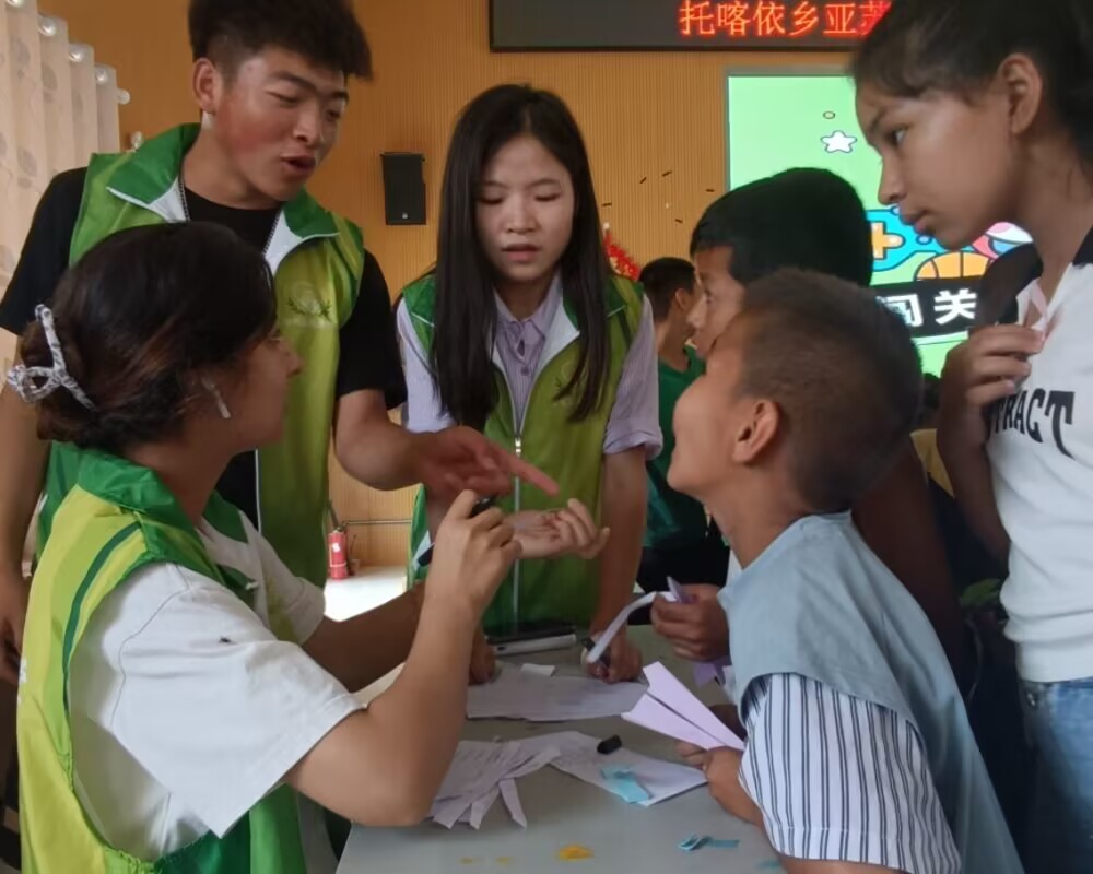 農科學子推普下鄉，筑牢文明素養壁壘