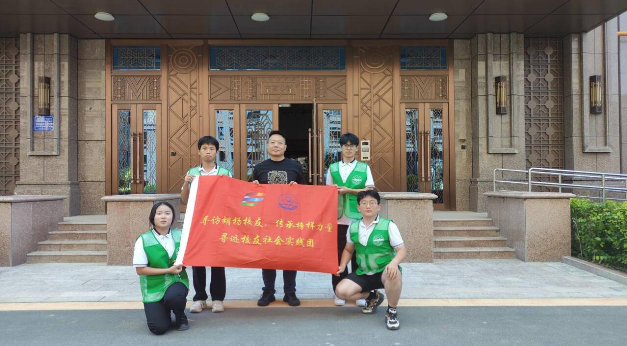 塔里木大學(xué)三下鄉(xiāng)：尋訪胡楊校友，傳承榜樣力量